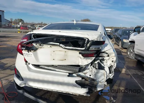 2018 Honda Clarity Plug-In Hybrid Touring из США, поврежденный, VIN JHMZC5F31JC003680